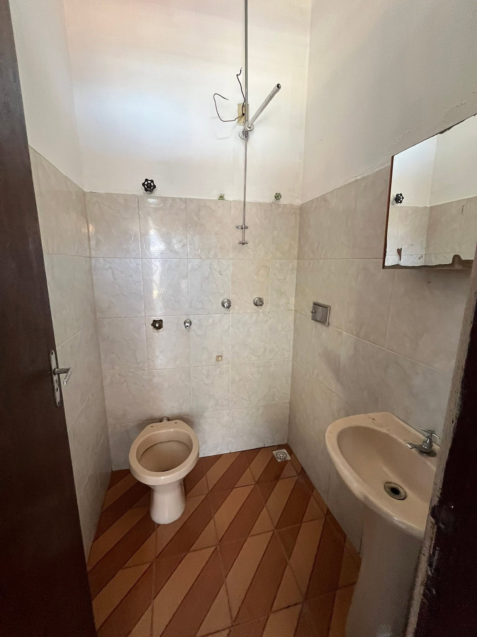 Casa e Barracão - miniatura 14