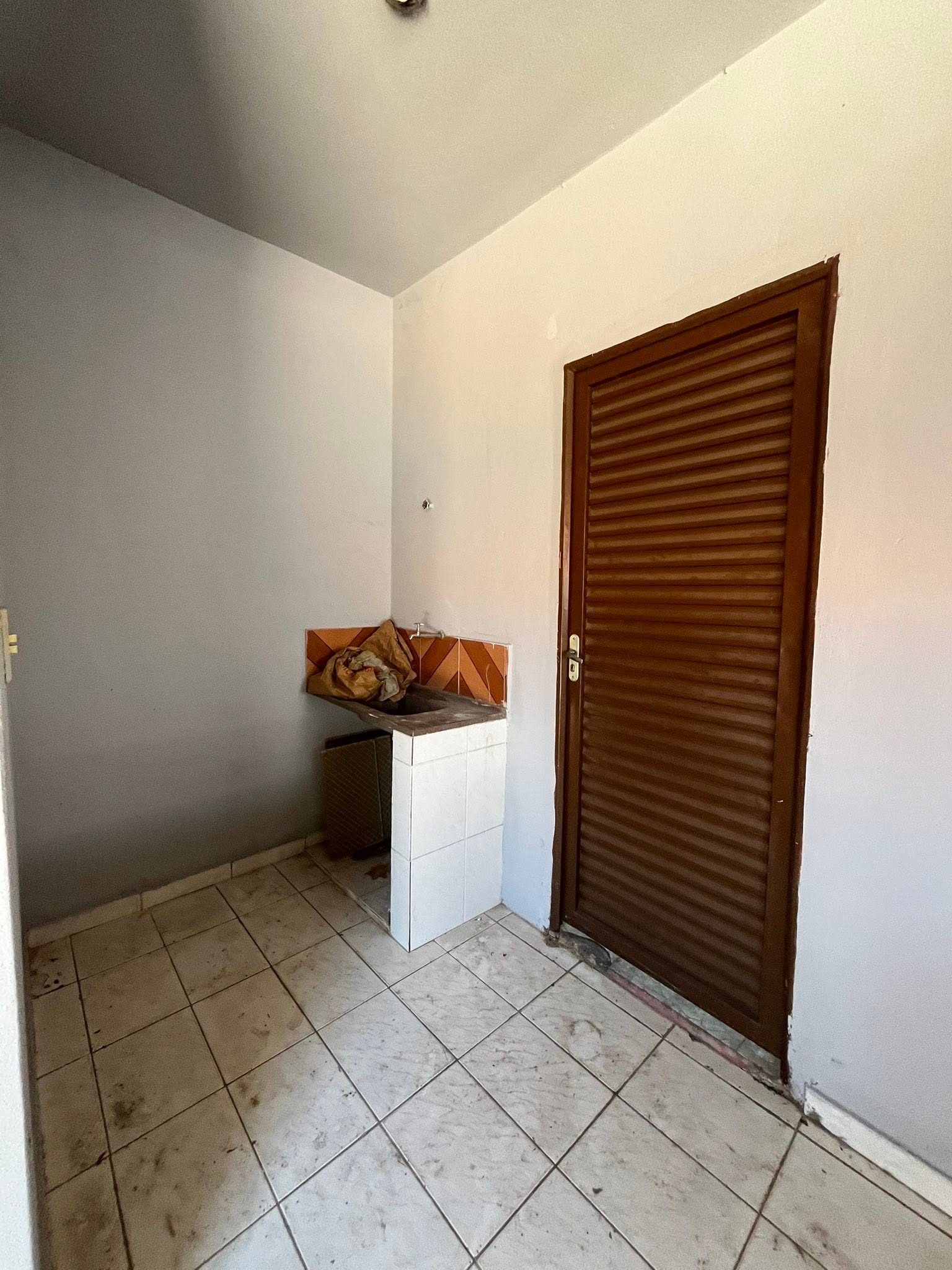 Casa e Barracão - miniatura 15