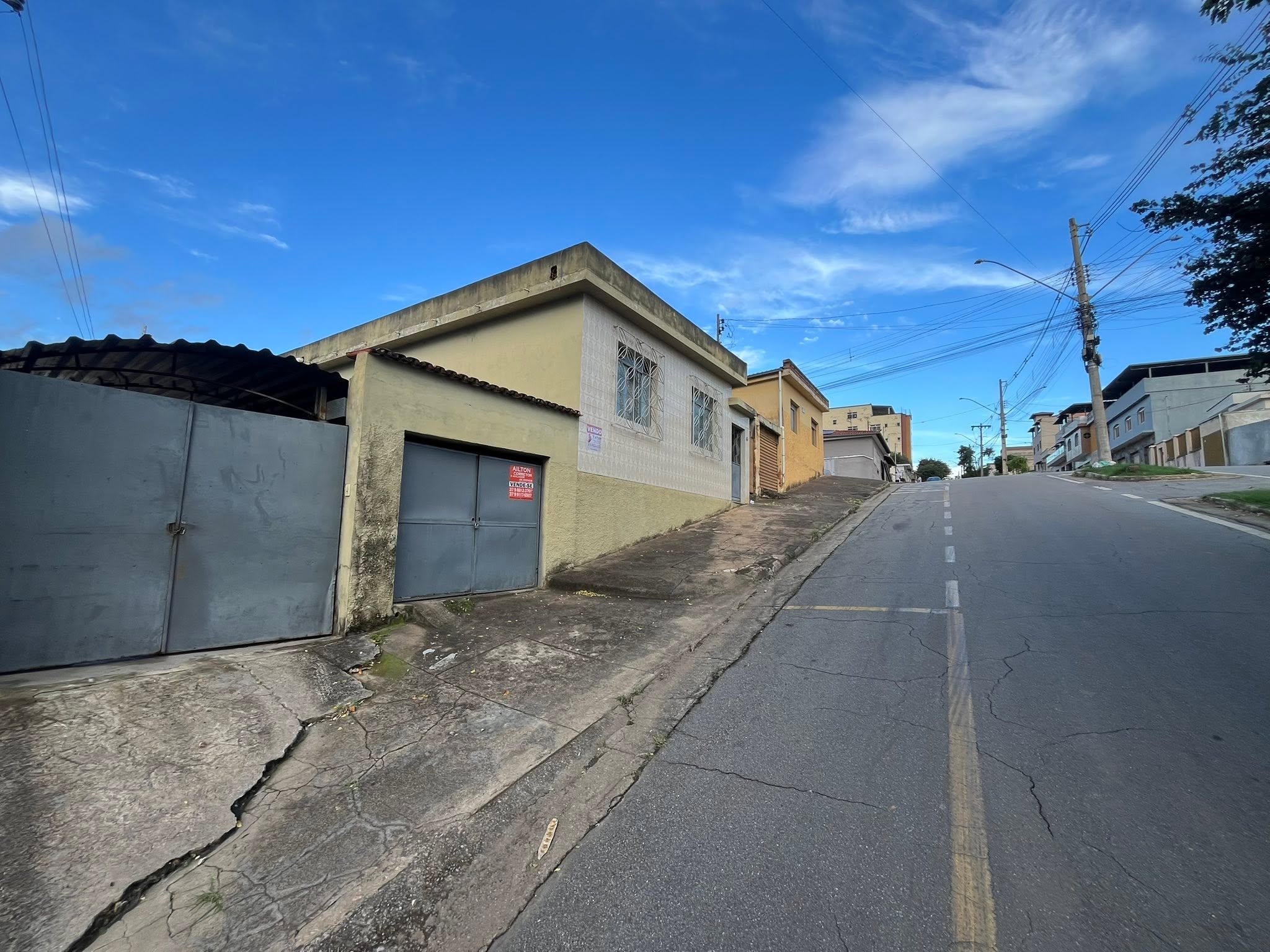 Casa e Barracão