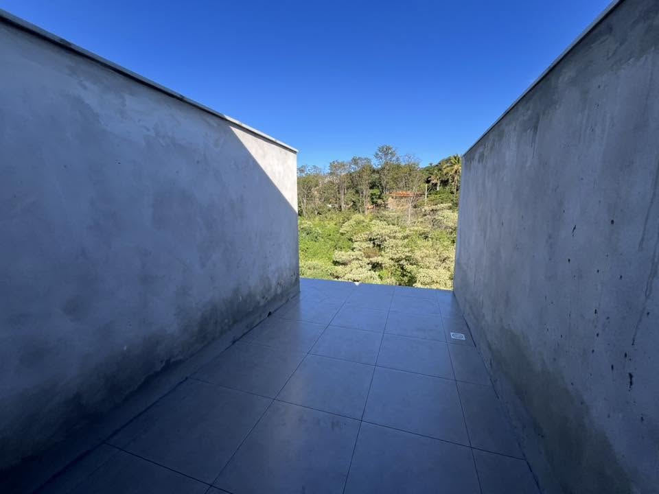 Casa Nova com dois Pavimentos - miniatura 14