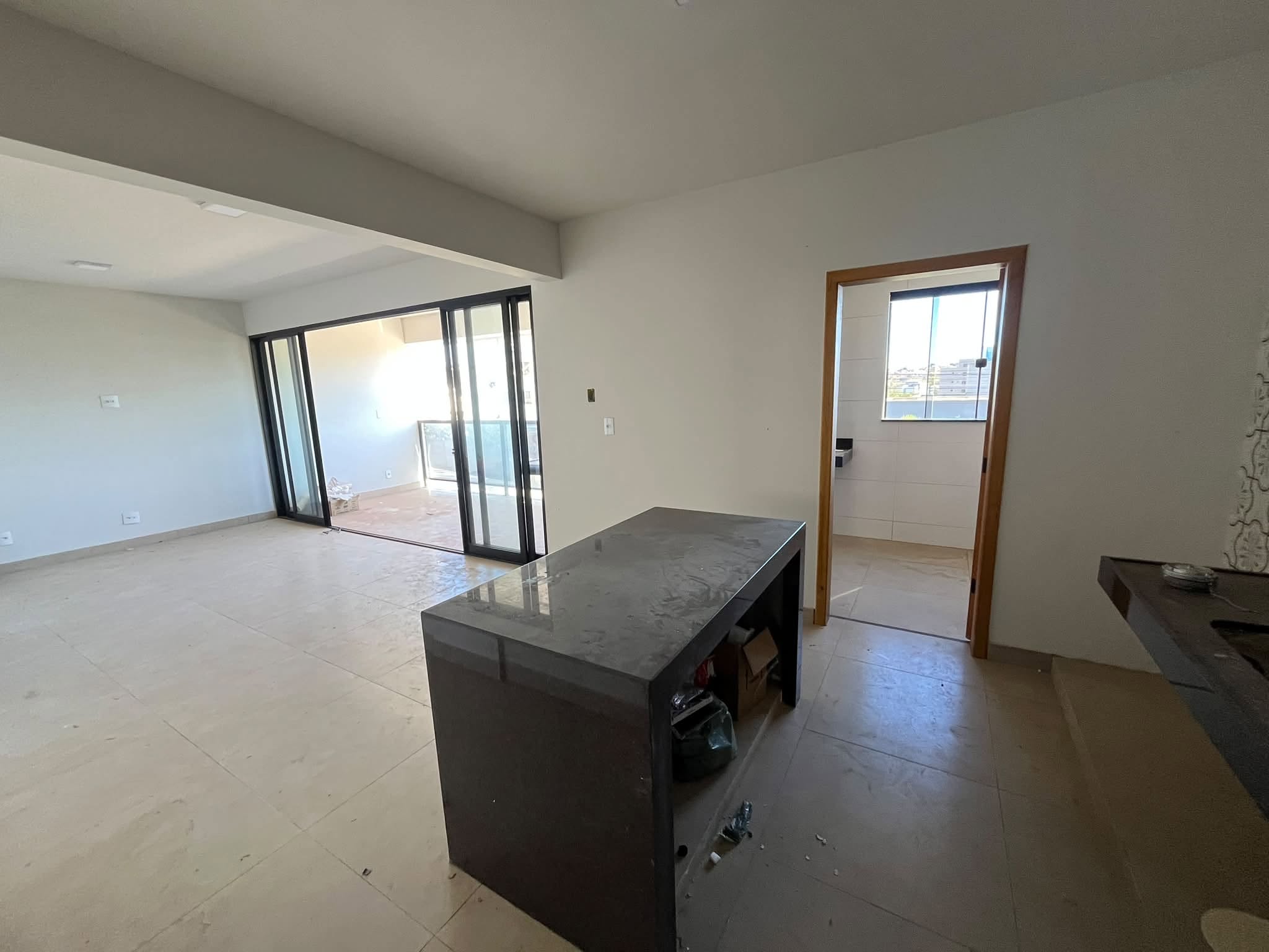 Apartamento novo com Varanda Gourmet