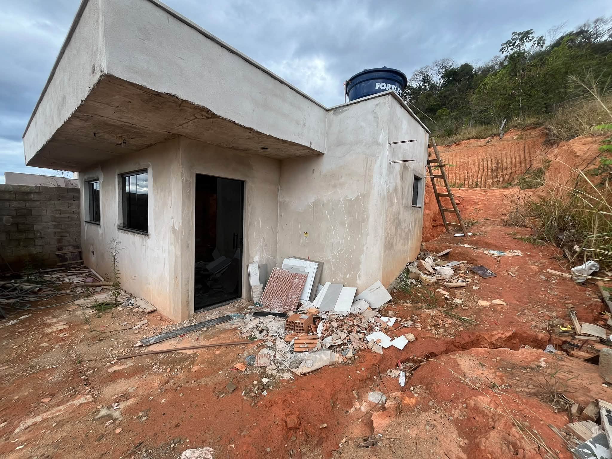 Lote com Construção - foto 3